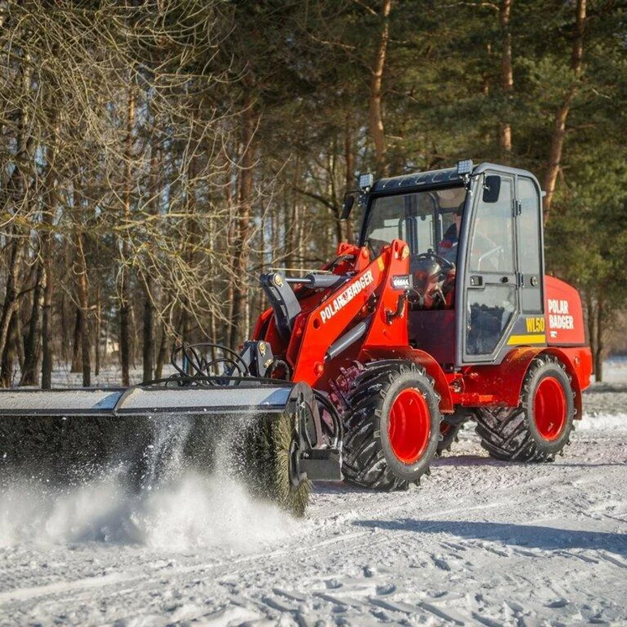 Мини-погрузчик Polar Badger WL50